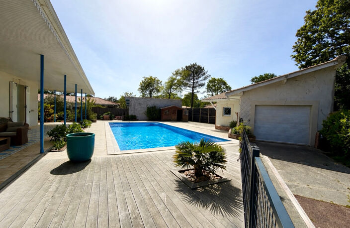 ANDERNOS - MAISON 4 CHAMBRES AVEC PISCINE SUR BEAU TERRAIN D — photo 2