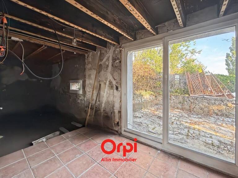 A VENDRE - MAISON DANS UN PETIT HAMEAU CALME — photo 1