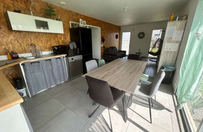 LA REORTHE (85210) VILLA BOIS PLAIN PIED 2022 + GARAGE ET ANNEXE SUR 766M² CLOS AVEC LOCATAIRES EN PLACE — photo 5