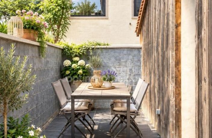 SAINT CYR SOUS DOURDAN. Maison de charme rénovée 120 m² – Suite parentale – Garage – Dépendances – Jardin 424 m² – Terrasse 35 m² — photo 2