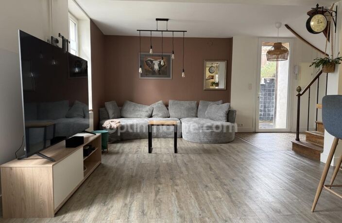 SAINT CYR SOUS DOURDAN. Maison de charme rénovée 120 m² – Suite parentale – Garage – Dépendances – Jardin 424 m² – Terrasse 35 m² — photo 4