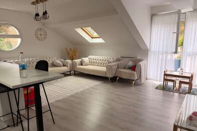 Appartement 3 pièces 939 €