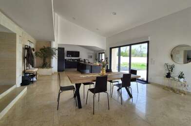 Maison 8 pièces 649000 €