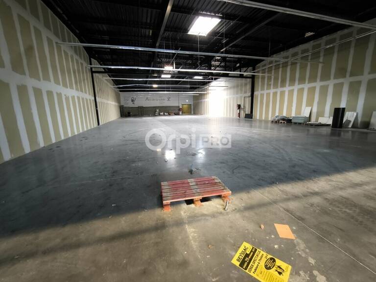 LOCAL COMMERCIAL A LOUER — photo 1