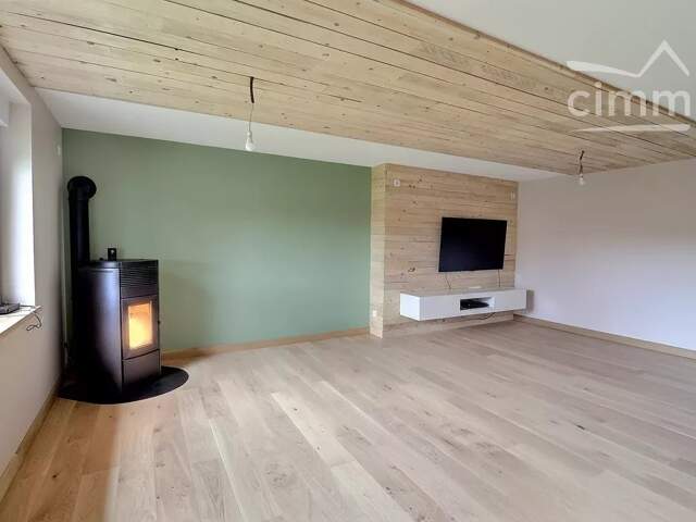 Maison individuelle plain pied d'une surface de  142 m² à PETITE — photo du bien