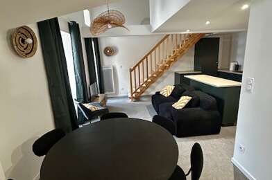 Appartement 4 pièces 890 €