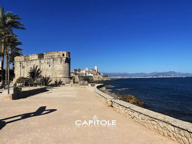 À vendre, Antibes centre - Secteur Albert 1er - Spacieux apparte — photo 1