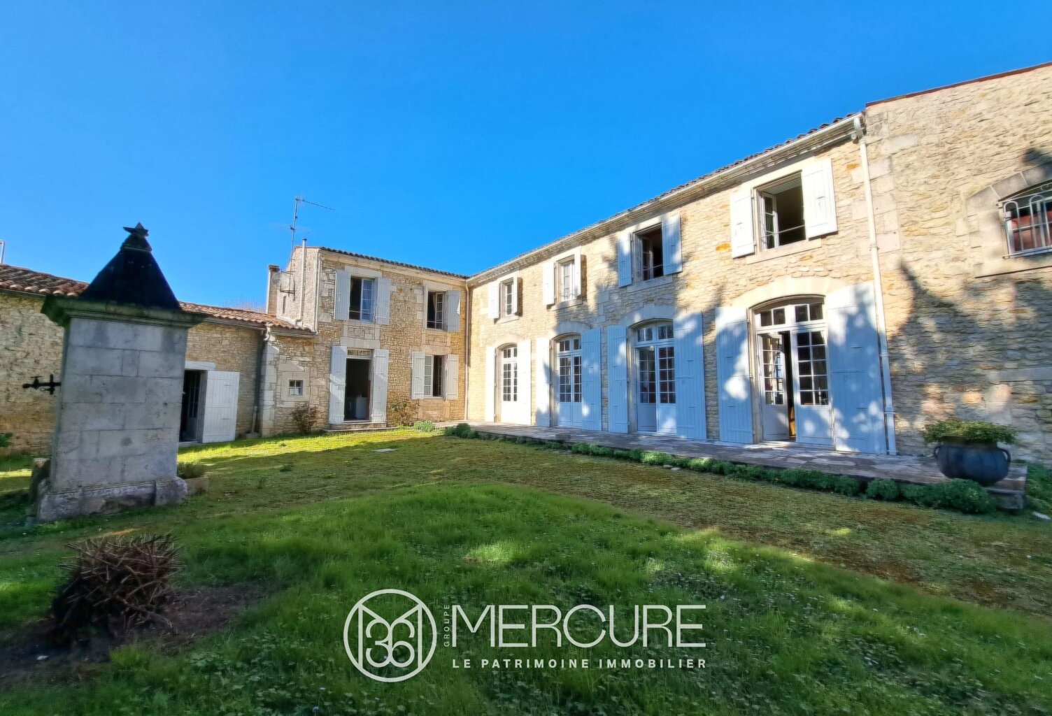 PROPRIETE DE FAMILLE ENTRE SAINTES ET ROYAN — photo 1