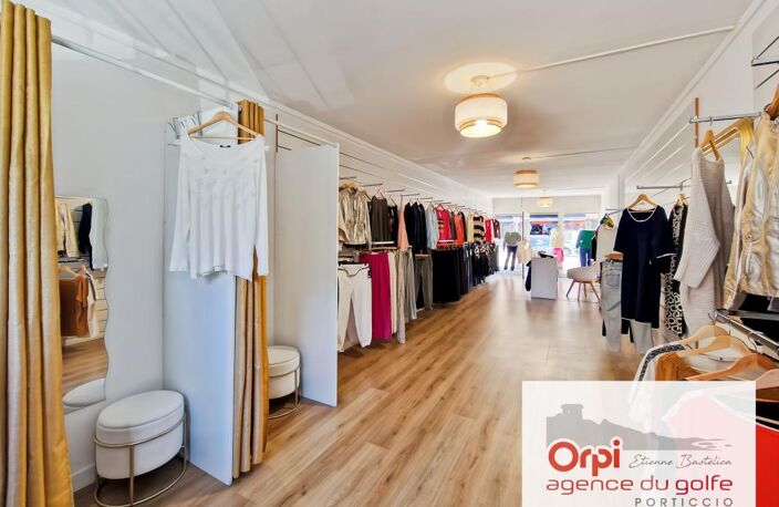 Bien Commercial À Vendre — photo 2