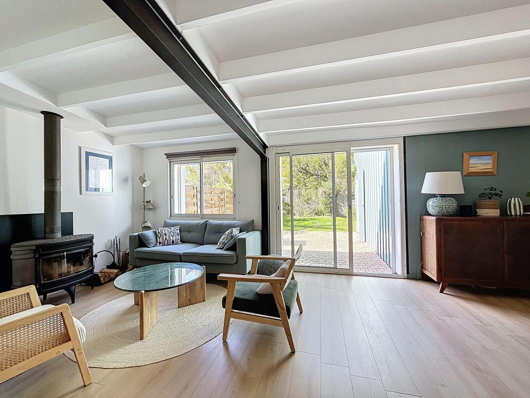 Villa / Maison  T6 à vendre Rochelle (La) 17000