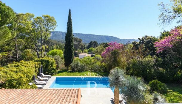 Villa / Maison 6 pièces  à vendre Aubagne 13400