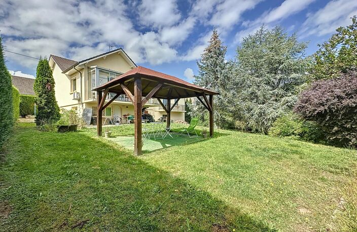 SAULIEU SPACIEUSE MAISON FAMILIALE AVEC JARDIN ARBORÉ — photo 4