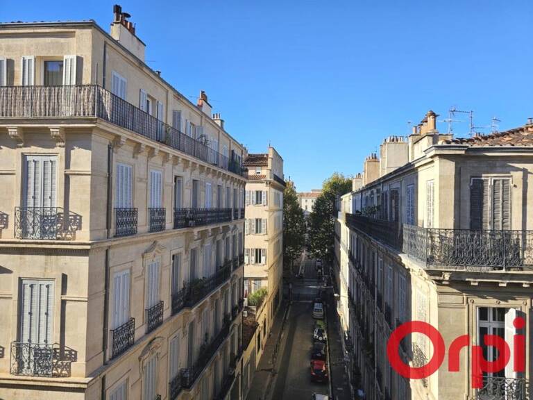 Appartement T3/4 avec balcon et cave quartier Lonchamp Marseille 13001 — photo 1