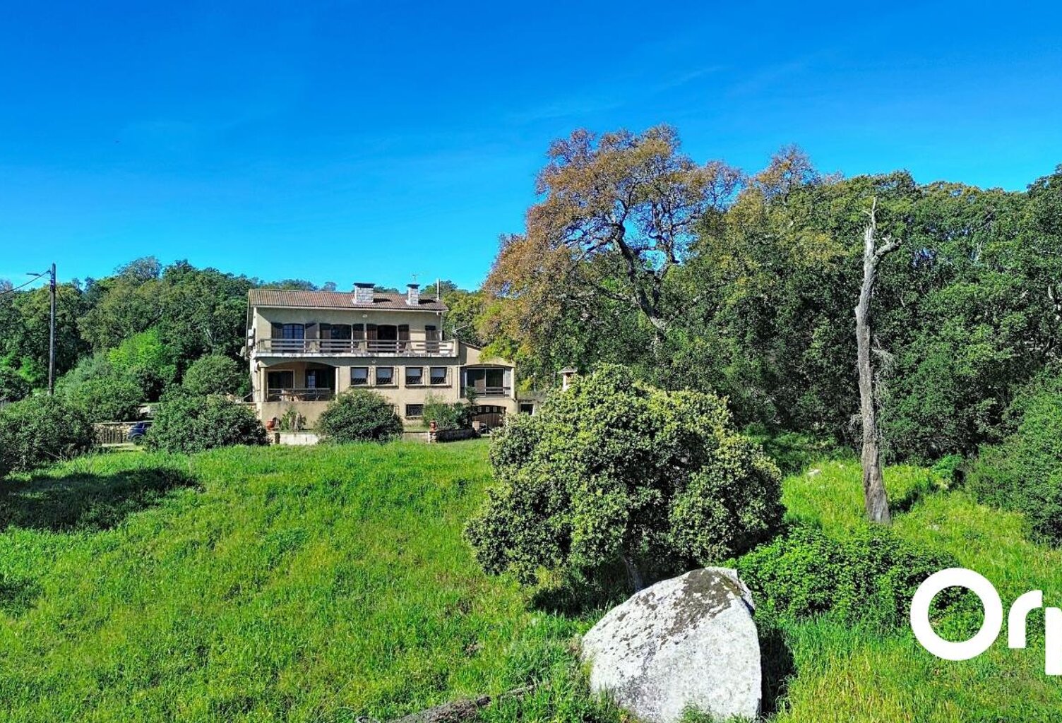 Villa 270 m 2 - Proche Porto-Vecchio — photo 1