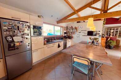 Maison 5 pièces 599000 €