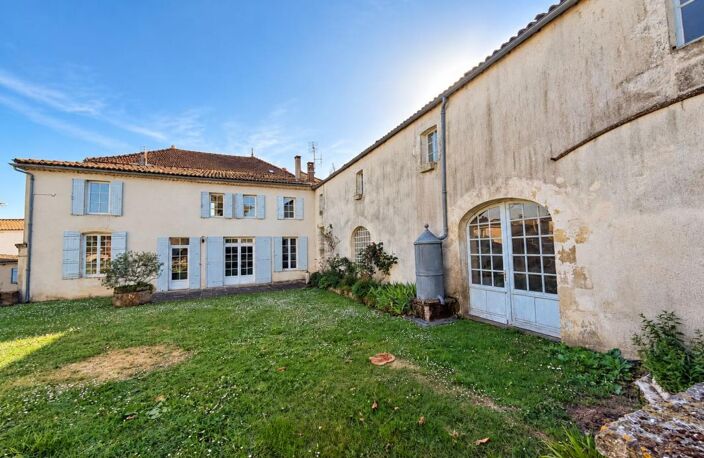 Maison de Maître à vendre centre de Cozes — photo 2