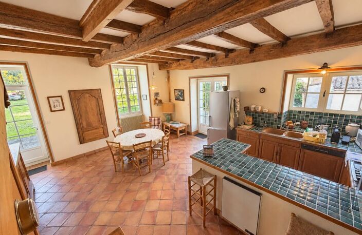Maison de Maître à vendre centre de Cozes — photo 4