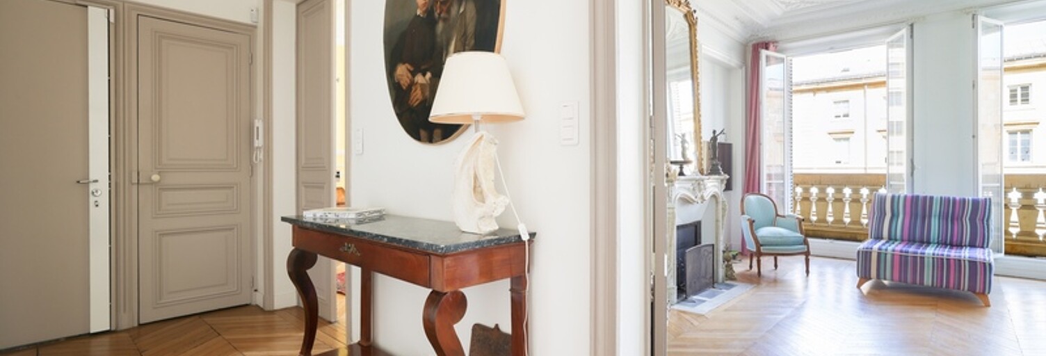 Appartement 5 Pièces 131 m² à vendre à Paris 10 (75010)