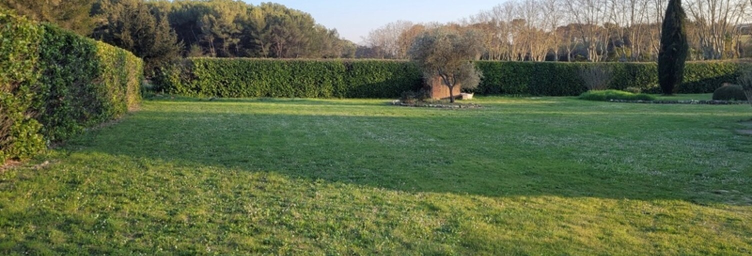 Terrain  949 m² à vendre à Aix-en-Provence (13100)