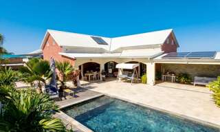 Maison 7 Pièces 225 m² à vendre à L'Étang-Salé (97427)