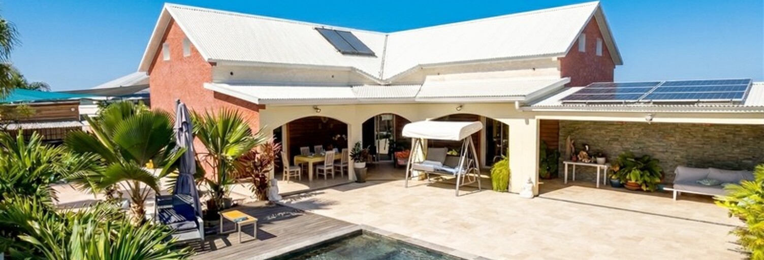 Maison 7 Pièces 225 m² à vendre à L'Étang-Salé (97427)