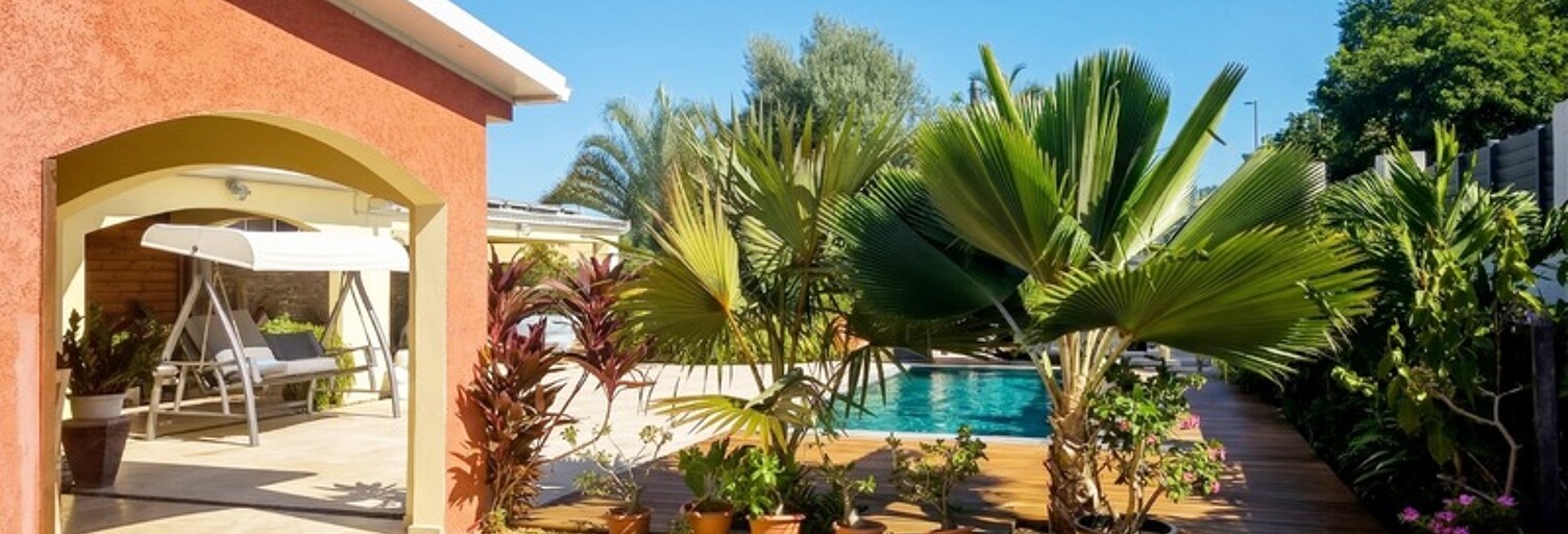 Maison 7 Pièces 225 m² à vendre à L'Étang-Salé (97427)