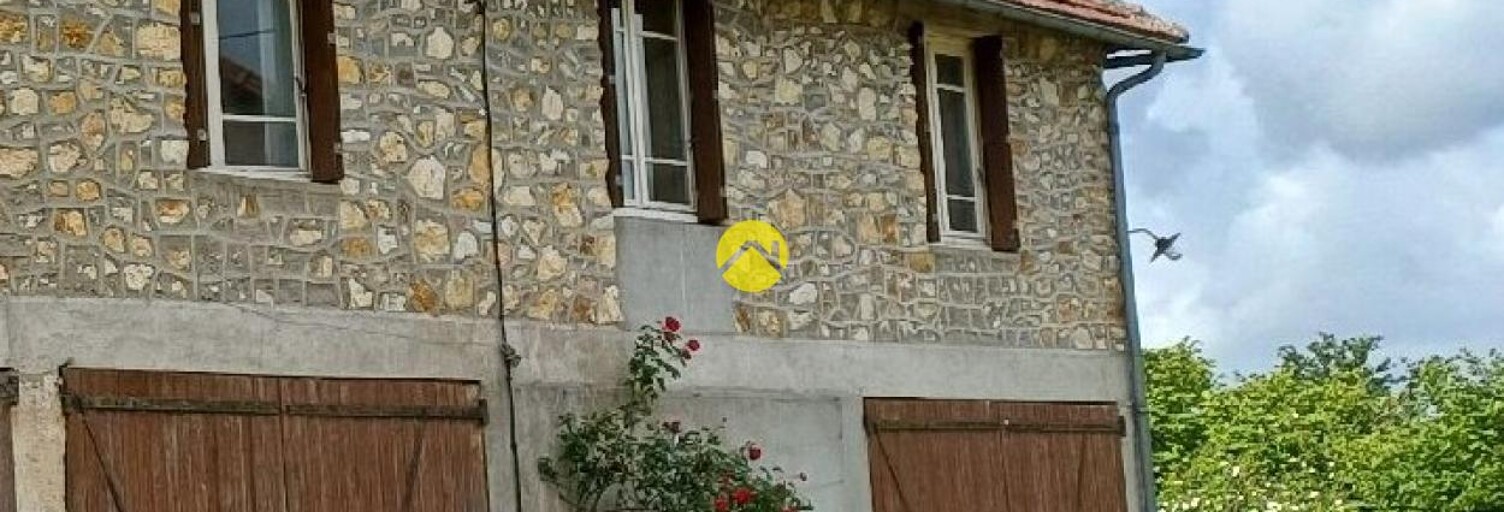 Maison 5 Pièces 111 m² à vendre à Villefranche-d'Allier (03430)
