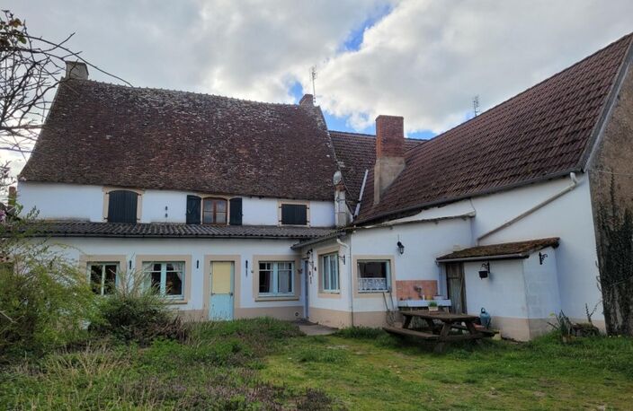 VALIGNY ( 03 ) A Vendre Maison de village 4 chambres  180m2  + appartement 1 chambre 43m2 — photo 3