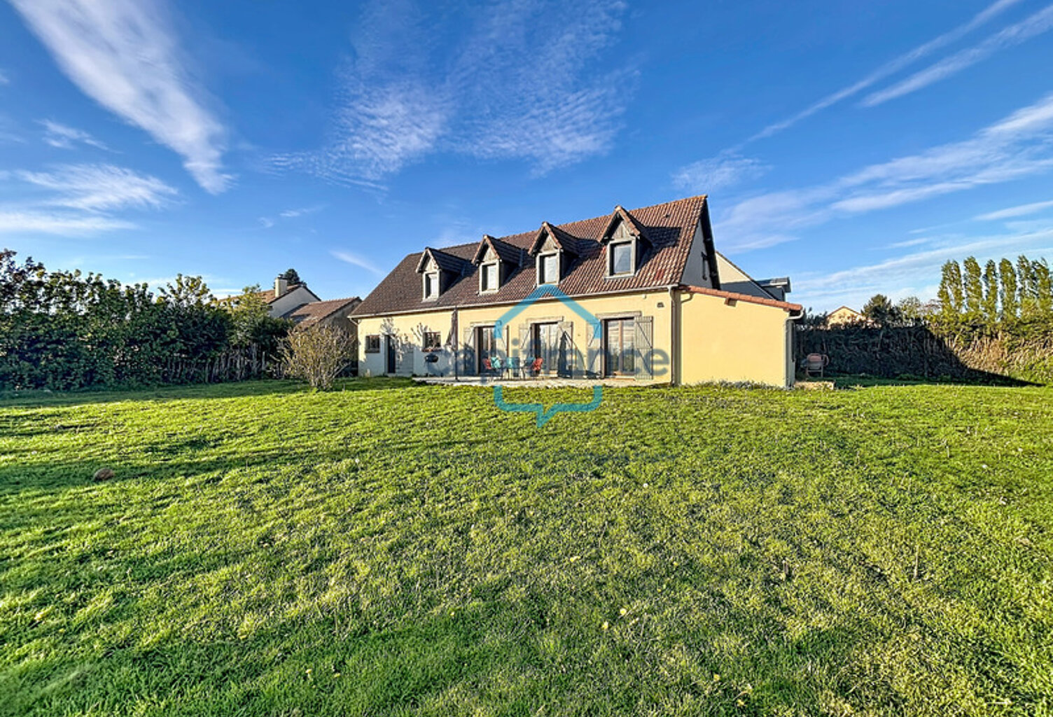 Maison familiale 5 chambres avec jardin et sous-sol complet – Morgny-la-Pommeraye — photo 1
