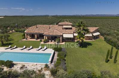 Propriété d’exception de 290 m2 au cœur de la Vallée des Baux-de-Provence sur 25 hectares 7 pièces MOULES (13) — photo du bien