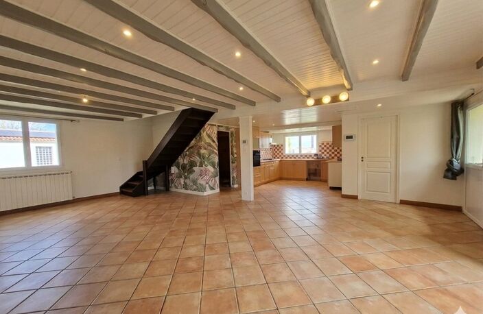 Maison à vendre 5 pièces LUSSANT (17) — photo 3
