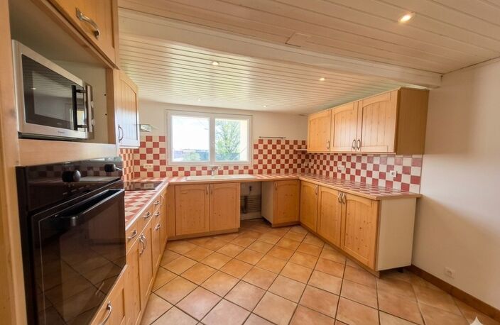 Maison à vendre 5 pièces LUSSANT (17) — photo 4