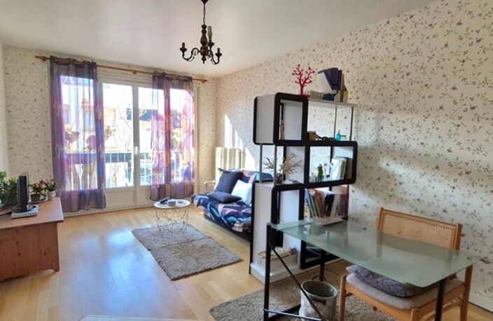 Appartement à vendre 3 pièces VILLEURBANNE (69) — photo 2