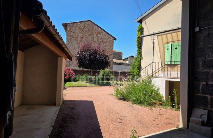 Charme de l'ancien : Maison familiale avec jardin, offrant 240m2 de surface totale au sol — photo 5