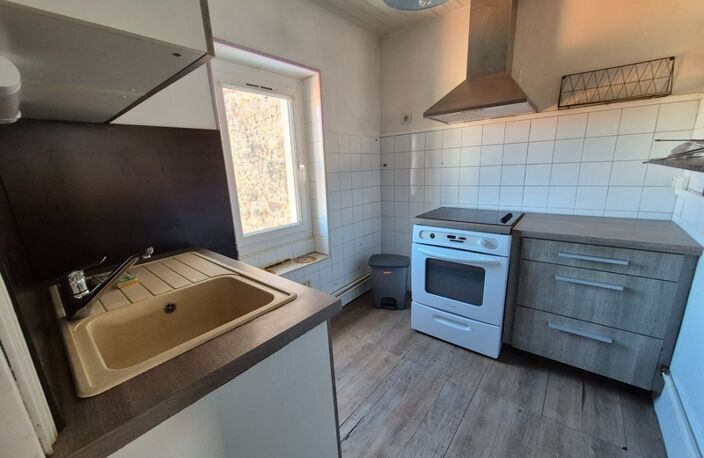 T3 Hyper-centre Rochefort – Charme de l’ancien – 2 chambres – Idéal investissement ou 1er achat — photo 2