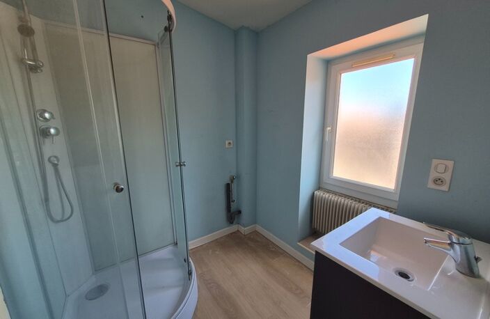 T3 Hyper-centre Rochefort – Charme de l’ancien – 2 chambres – Idéal investissement ou 1er achat — photo 3