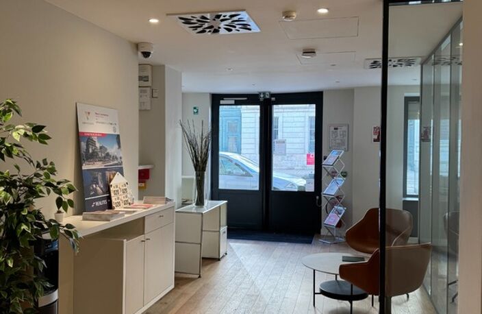 Local/bureau à vendre ORLEANS (45) — photo 2