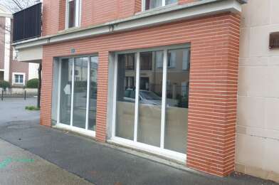 Bureau 1 pièces 840 €