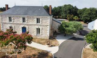 Maison 7 Pièces 241 m² à vendre à Luzay (79100)
