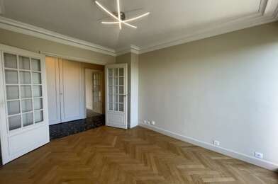 Appartement 3 pièces 1235 €