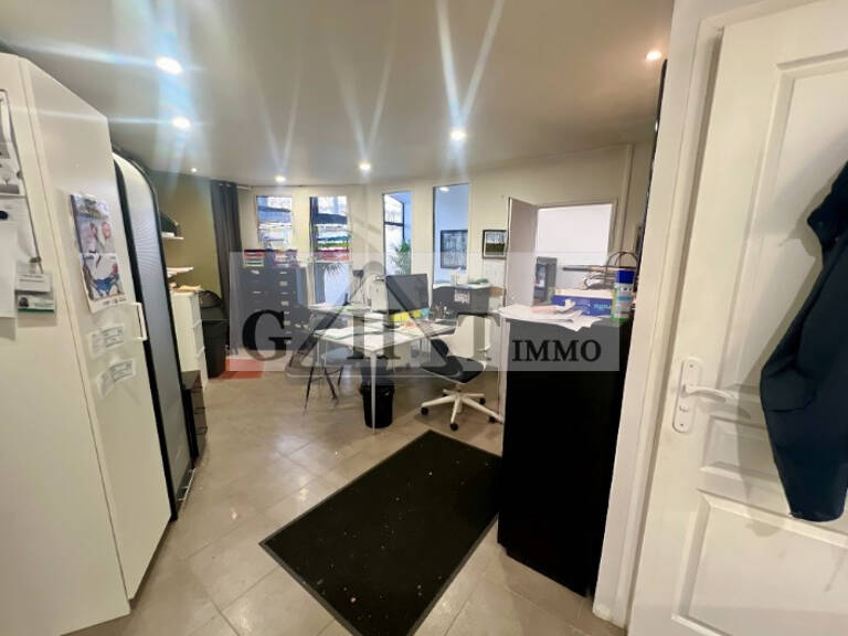Local d'activités 190m2 à vendre Romainville — photo 1