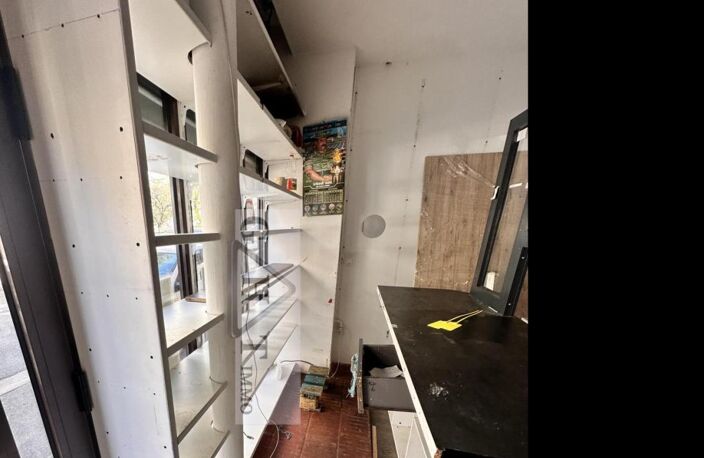 Local commercial — photo 2