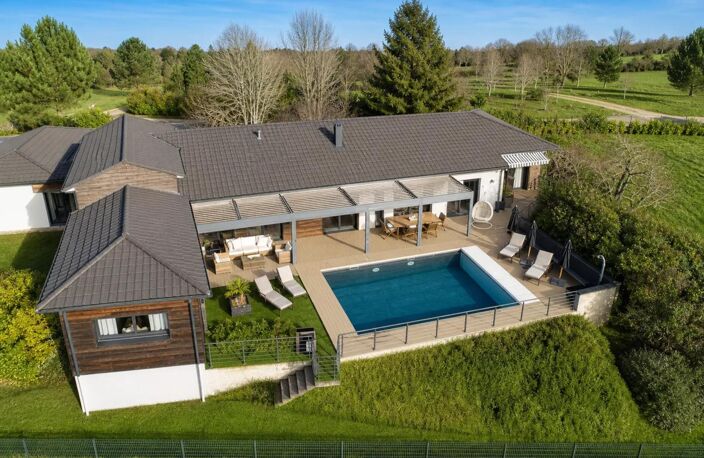 Maison contemporaine 242m2 avec piscine — photo 2