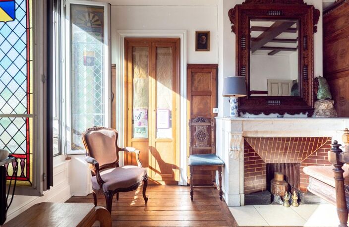 T3 traversant 89 m² à rénover – Lyon 7e Saxe-Gambetta – Immeuble 1890, 4e avec ascenseur, cave et grenier — photo 5
