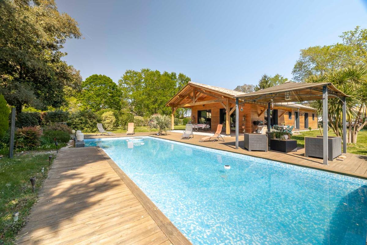 Villa / Maison  T5 à vendre Saint-Michel-Escalus 40550