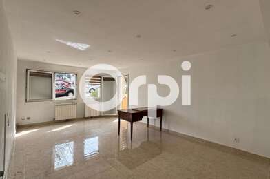 Appartement 4 pièces 815 €