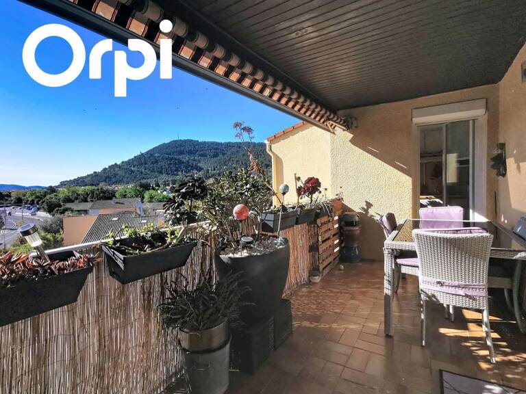 Appartement T4 82m² à vendre, 3 chambres, Solliès-Pont, parking collectif et terrasse exposition Est — photo 1