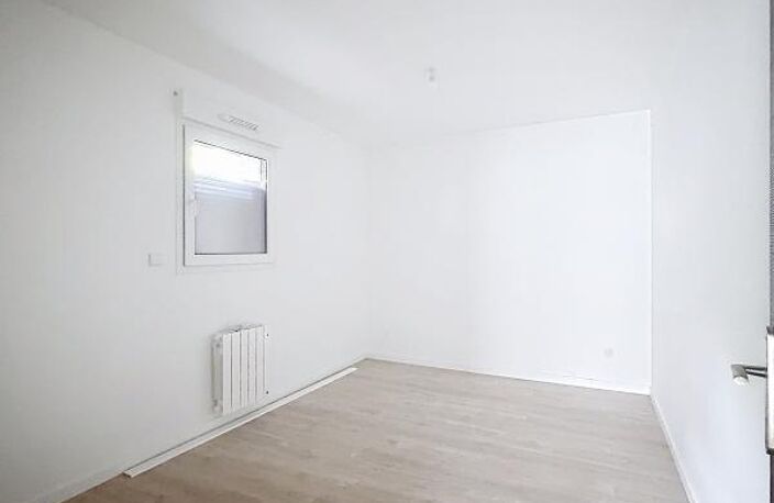 Appartement À Vendre — photo 2
