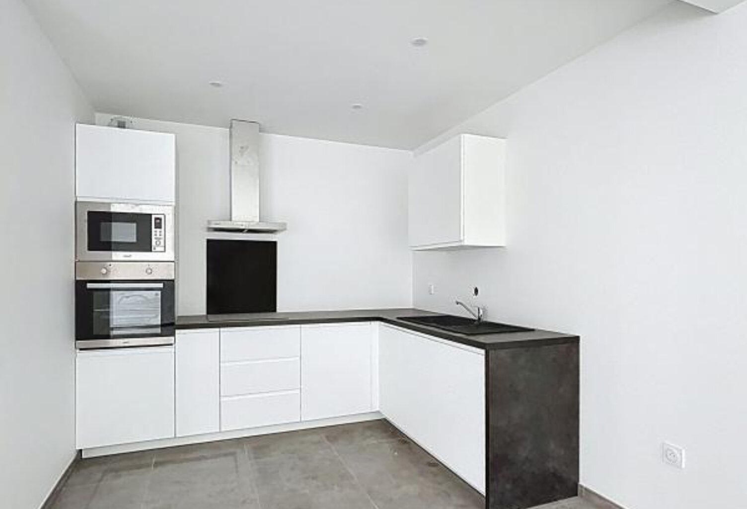 Appartement À Vendre — photo 1