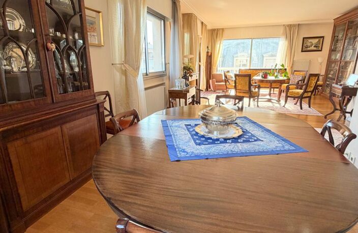Appartement T5 145 m2 À Vendre LYON 6 — photo 2